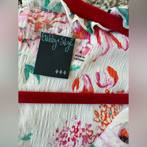 Gabby Skye Printed floral dress - Picture 6 of 10